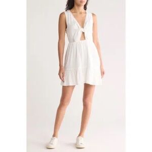 NWT- Elodie TIE FRONT MINIDRESS IN WHITE, size small